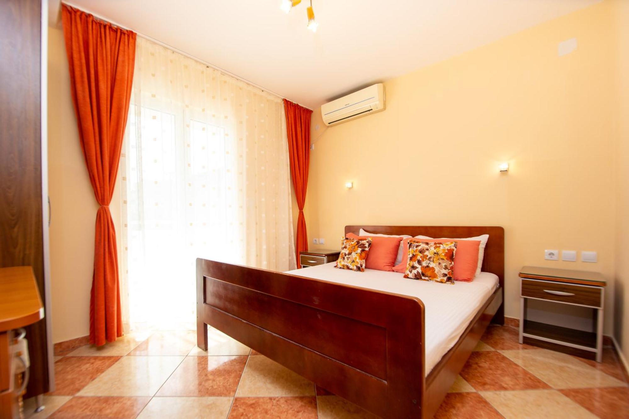 Apartmani Becici *