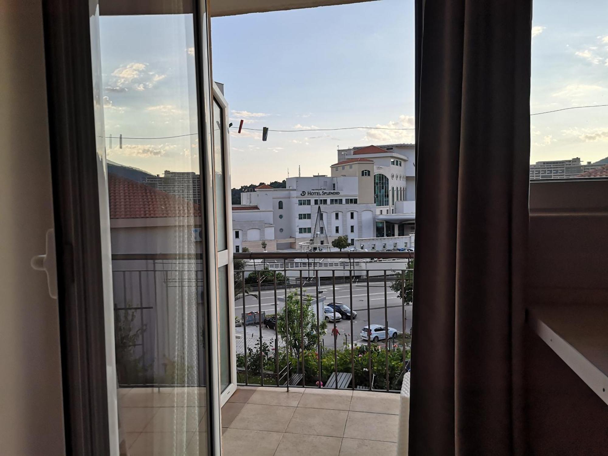 Apartmani Becici Апартаменти *