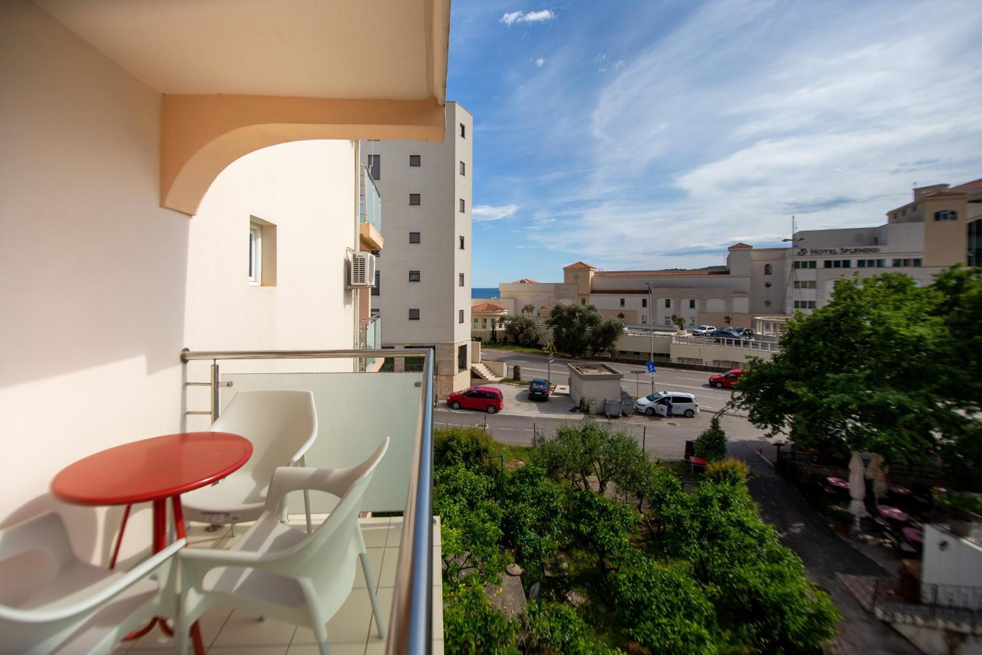 Апартаменты Apartmani Becici *