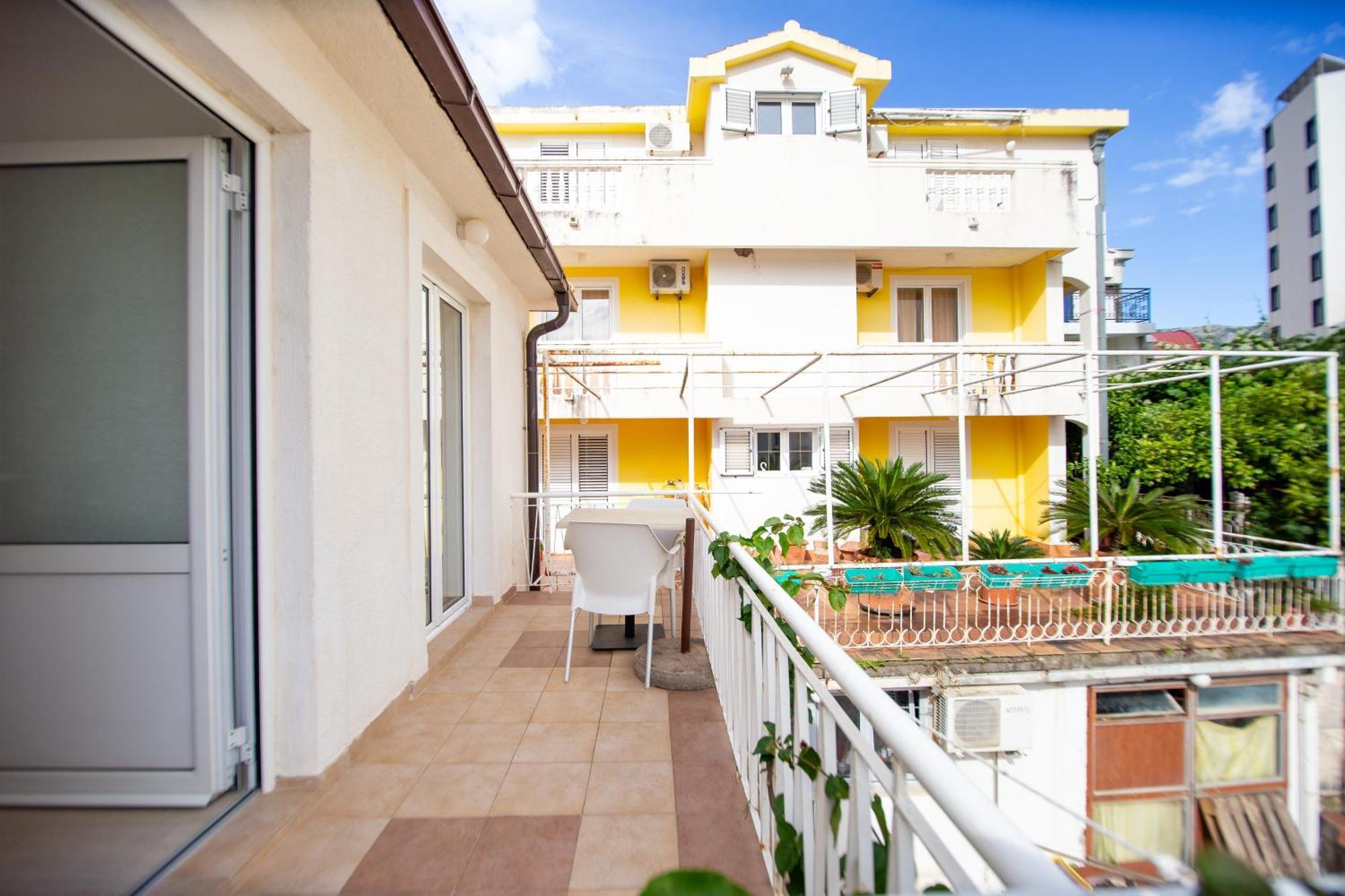 Apartmani Becici Апартаменты *