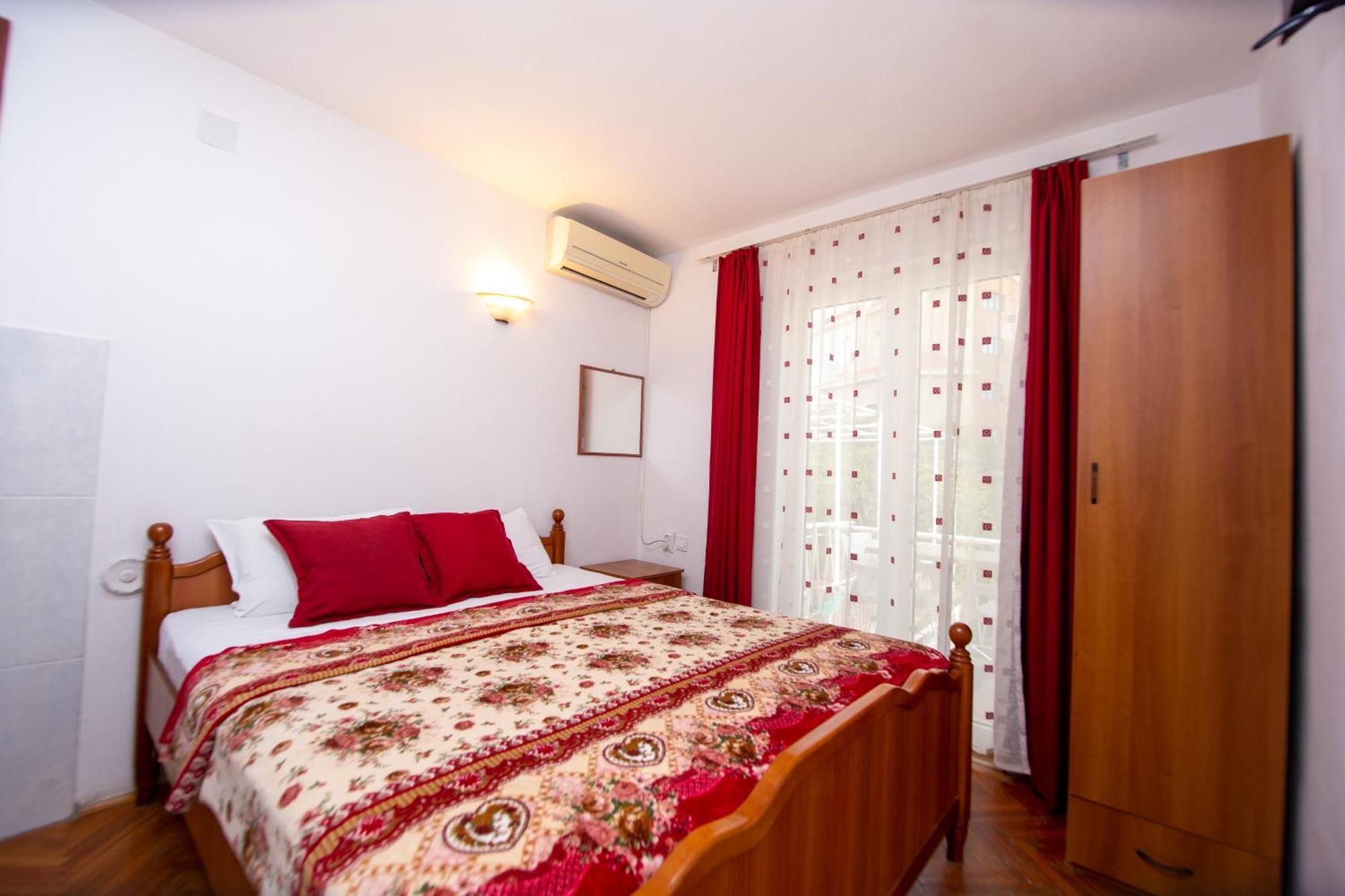 Apartmani Becici *