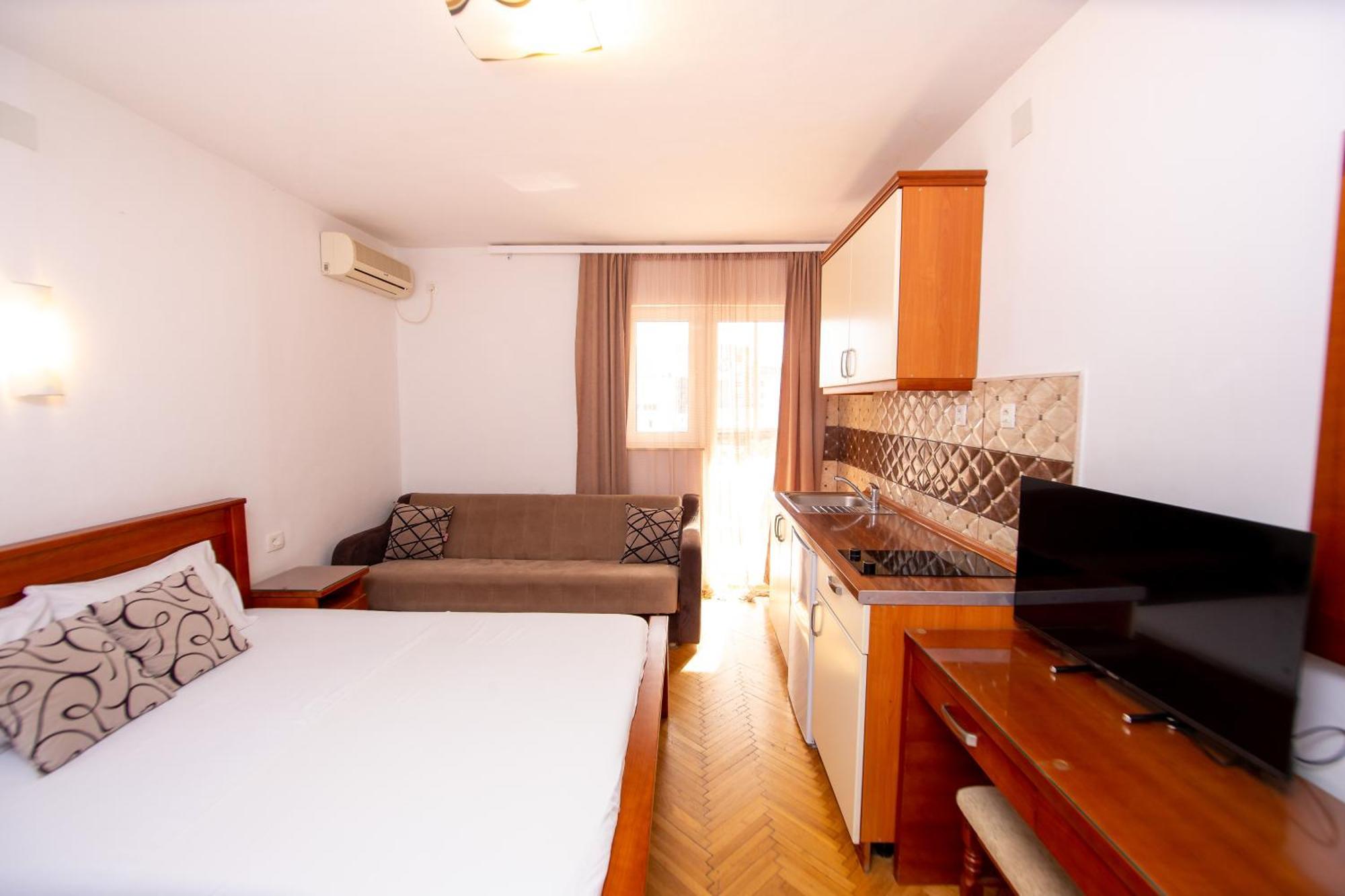 Apartmani Becici *