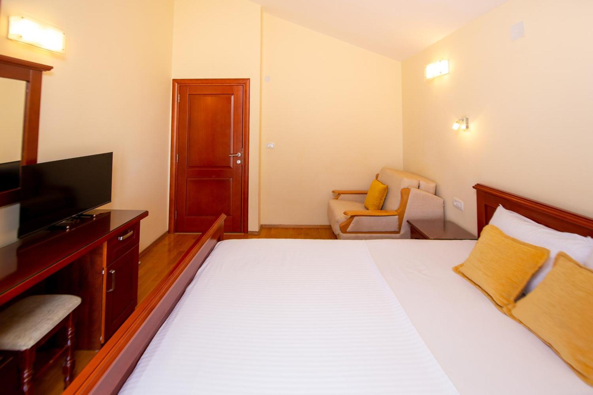 Апартаменты Apartmani Becici *