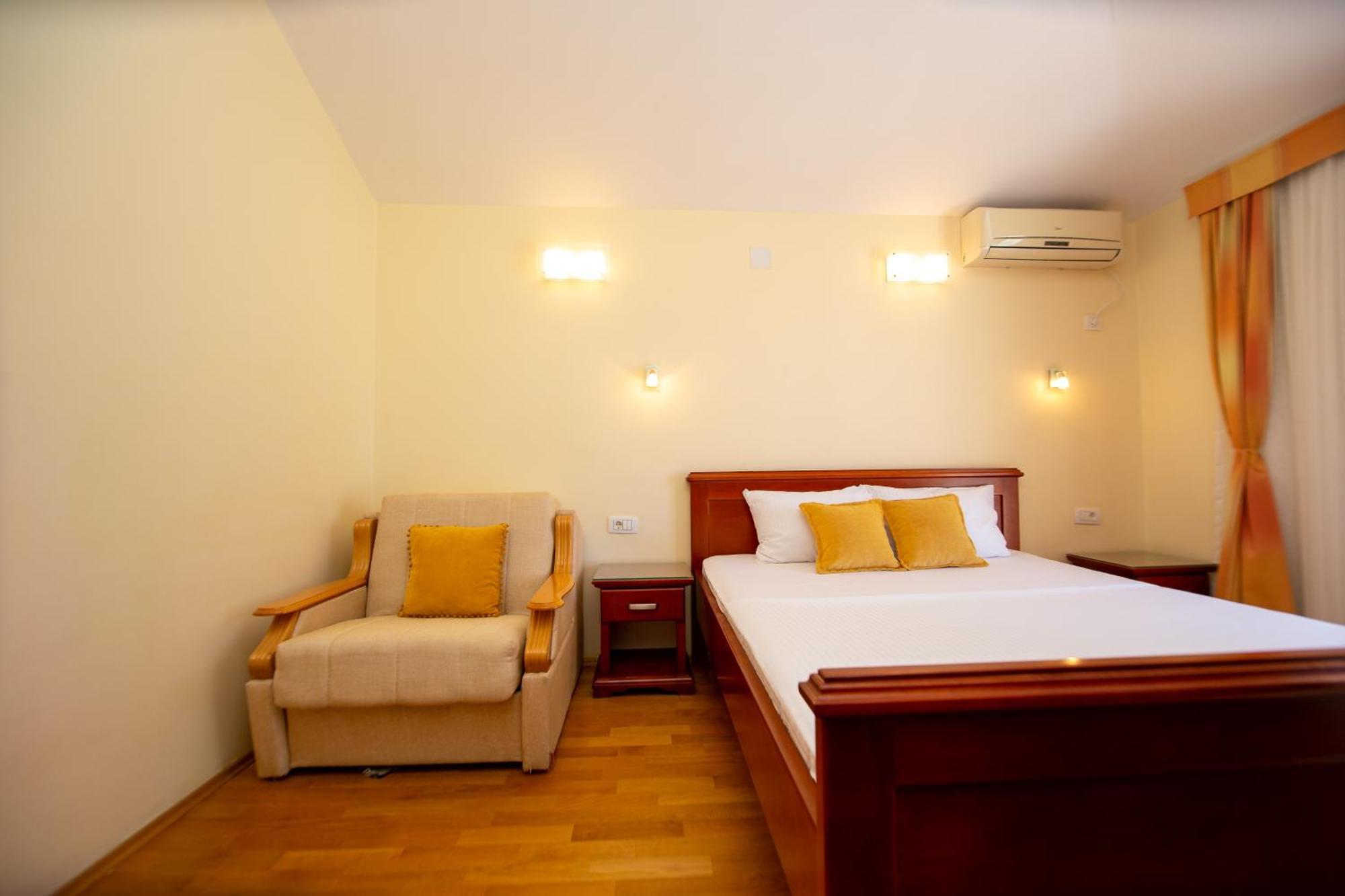 Apartmani Becici *