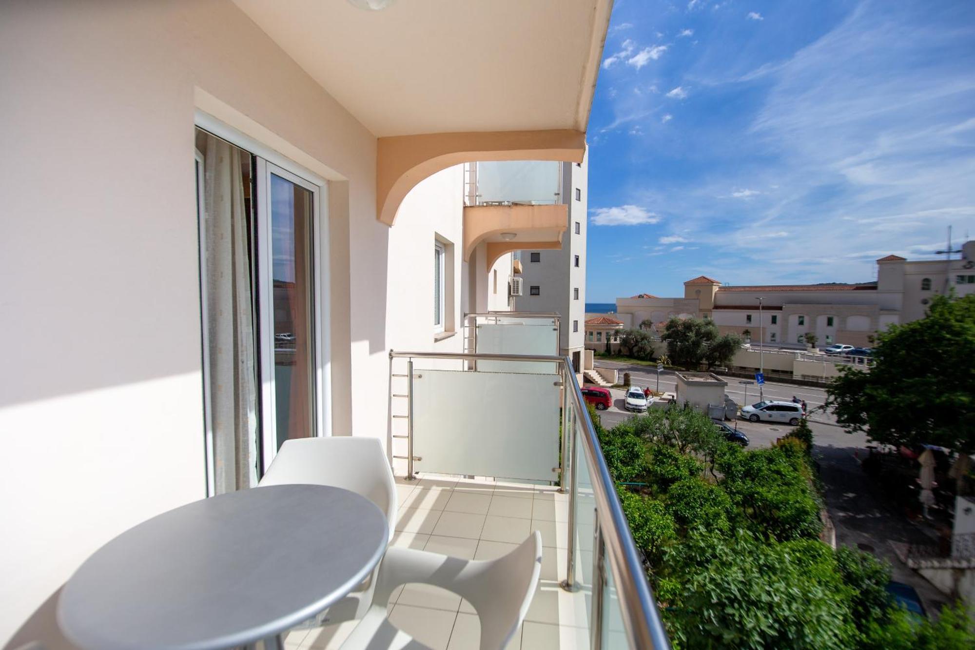 Apartmani Becici
