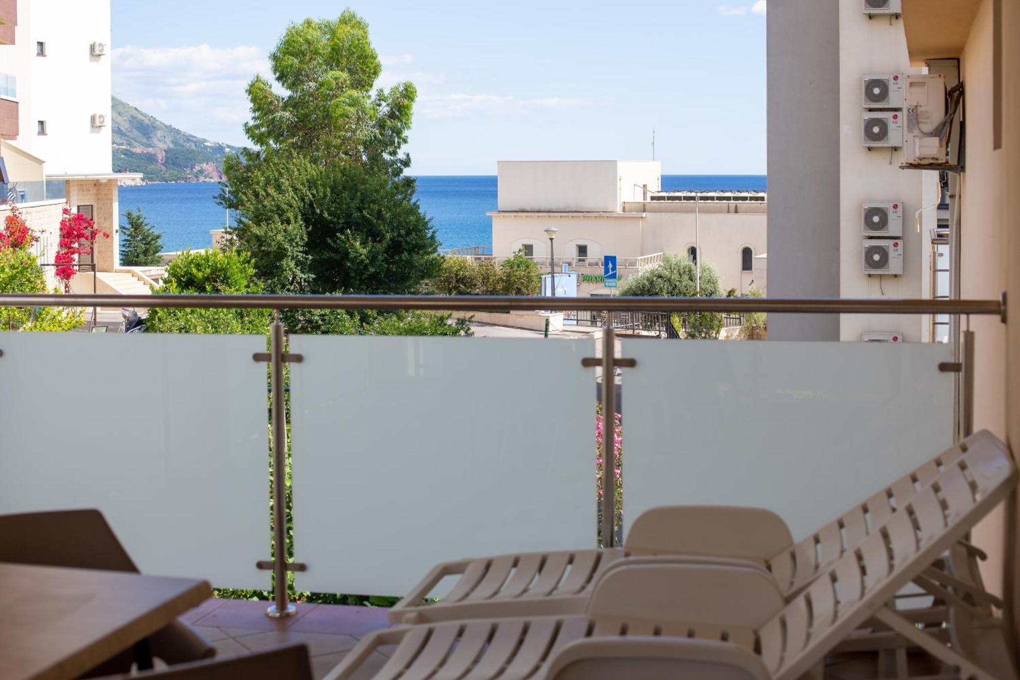 Apartmani Becici Апартаменты *