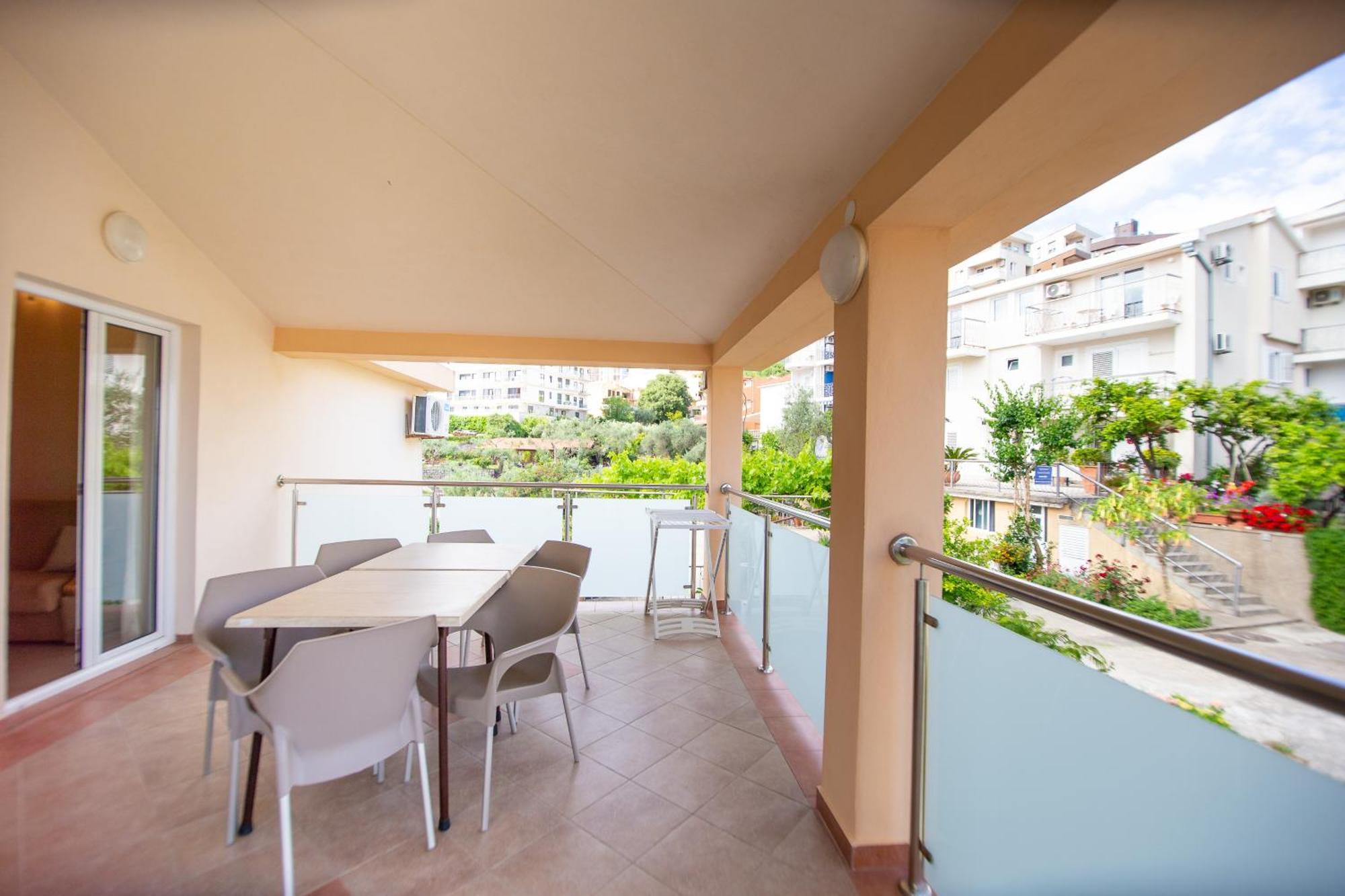 Apartmani Becici