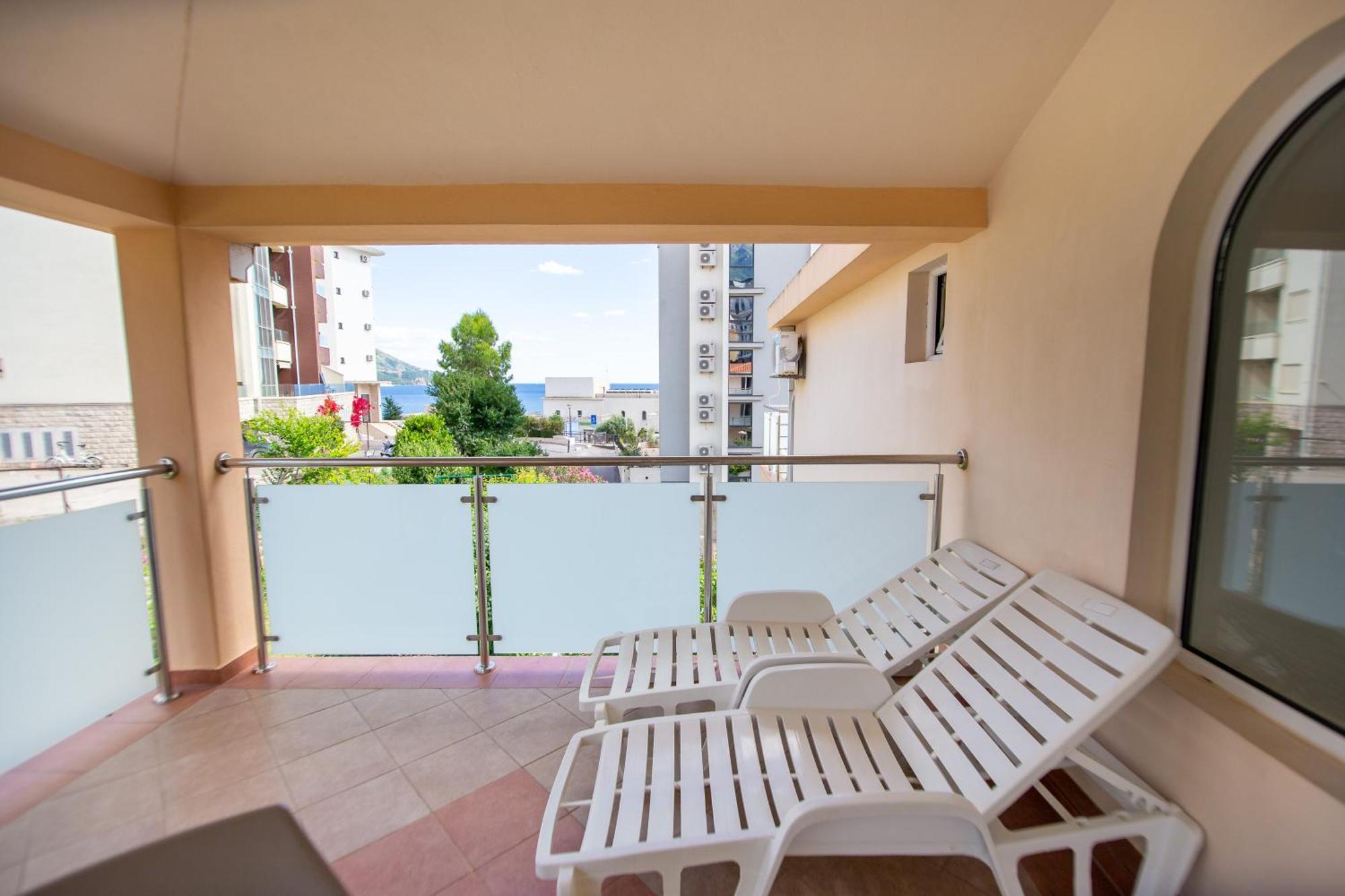 Apartmani Becici *