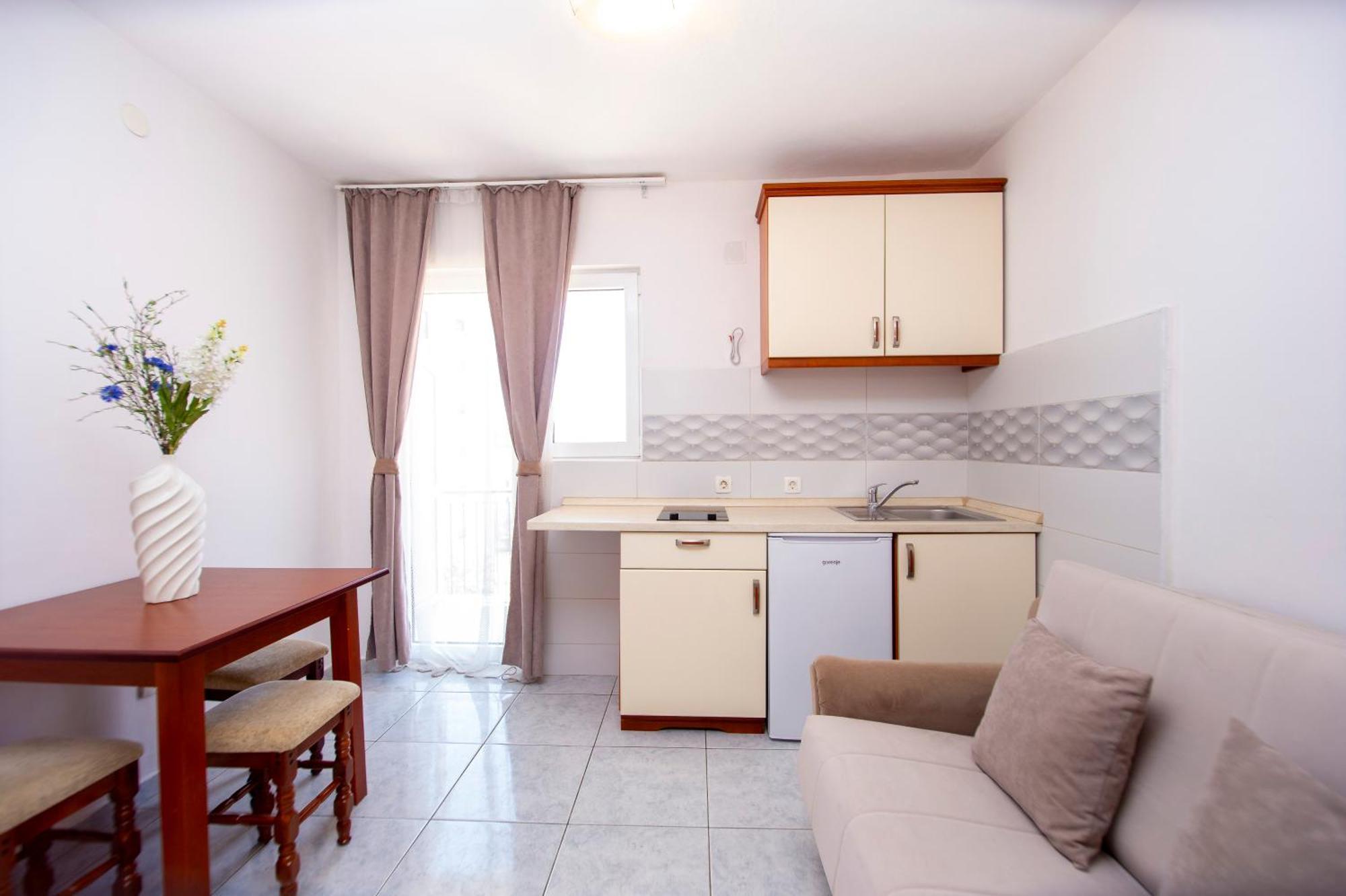 Apartmani Becici *
